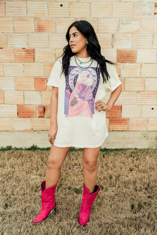 Dolly Vibes Oversized Tee