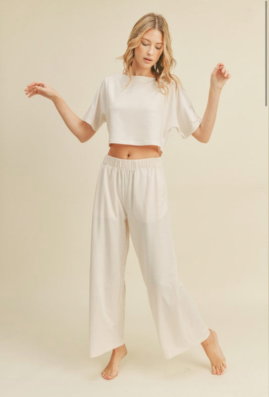 The Cream Lounge Set